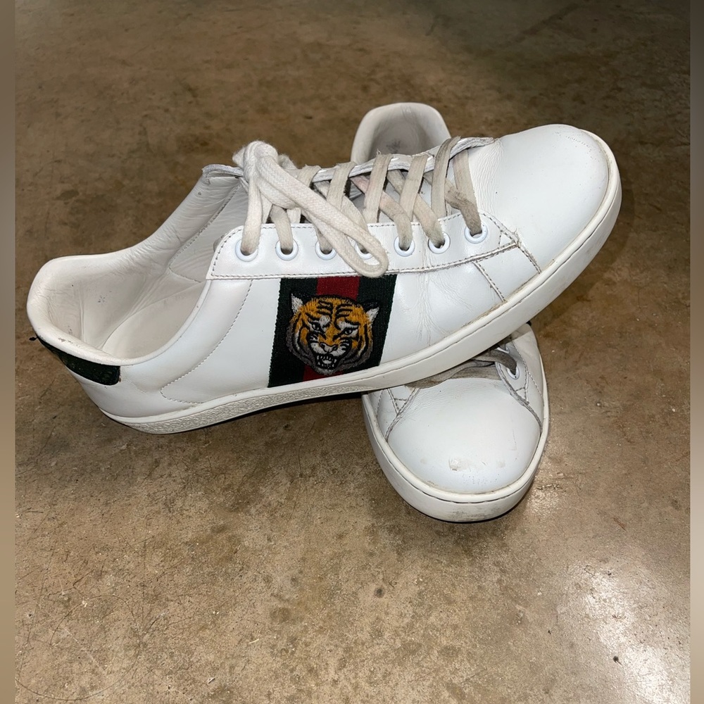 GUCCI ACE TIGER SNEAKERS